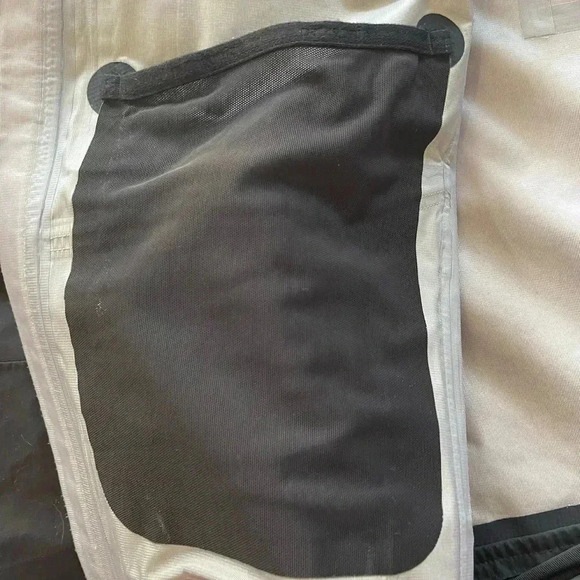 Patagonia medic jacket red and black goretex - Picture 7 of 16